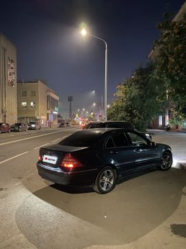  Mercedes-Benz C-Class 2000 , 530000 , 