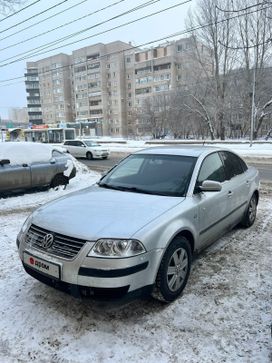  Volkswagen Passat 2000 , 369000 , 