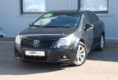   Avensis 2010