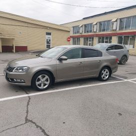  Volkswagen Passat 2012 , 890000 , 