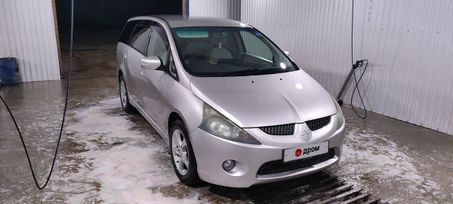    Mitsubishi Grandis 2003 , 900000 , 