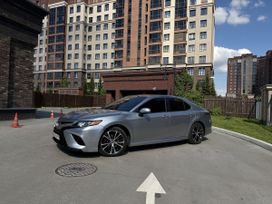 Toyota Camry 2018 , 2100000 , 
