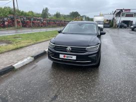 SUV   Volkswagen Tiguan 2021 , 3170000 , 