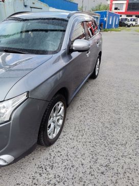 SUV   Mitsubishi Outlander 2012 , 1600000 , 