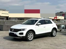 SUV   Volkswagen T-Roc 2020 , 1380000 , 
