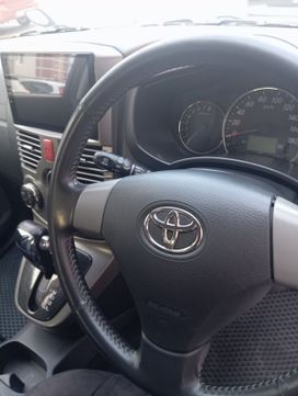 SUV   Toyota Rush 2010 , 1360000 , -