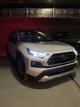 SUV   Toyota RAV4 2025 , 3650000 , 