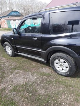  3  Mitsubishi Pajero 2005 , 1150000 , 