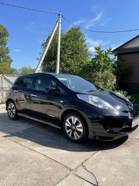  Nissan Leaf 2013 , 400000 , 