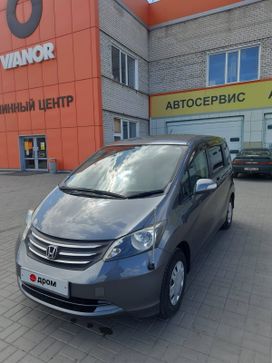    Honda Freed 2010 , 1120000 , --