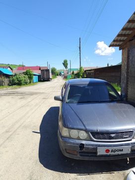  Nissan Bluebird 1999 , 300000 , 