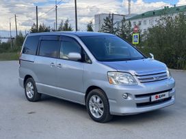    Toyota Noah 2006 , 1100000 , 