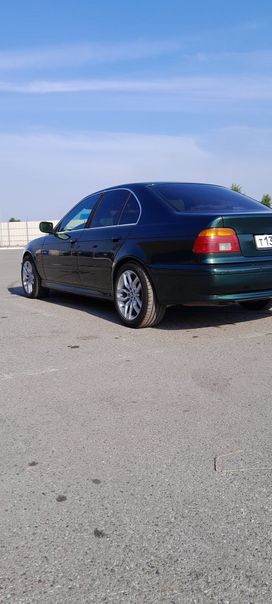  BMW 5-Series 2002 , 600000 , 