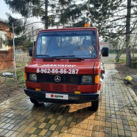  Mercedes-Benz 410D 1989 , 990000 , 