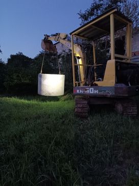 - Kubota KH-60 1990 , 900000 , 