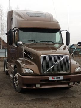  Volvo VN 670, 2002