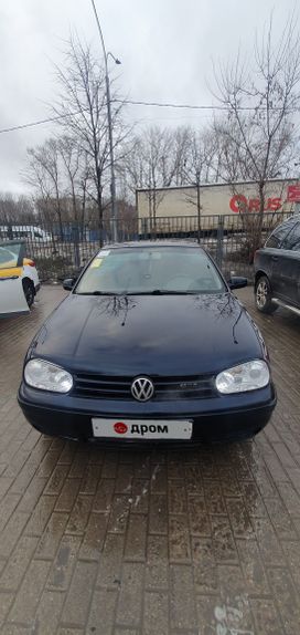  3  Volkswagen Golf 2000 , 450000 , 