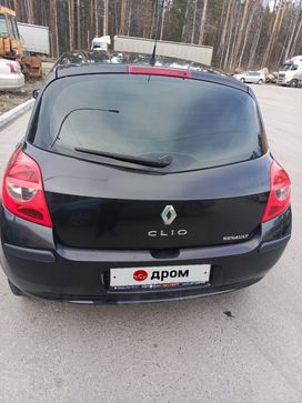  Renault Clio 2006 , 300000 , 