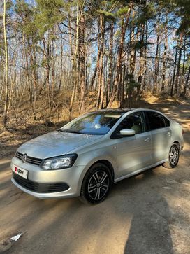  Volkswagen Polo 2011 , 800000 , 