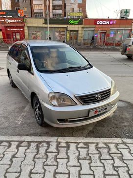    Toyota Nadia 2001 , 700000 , 
