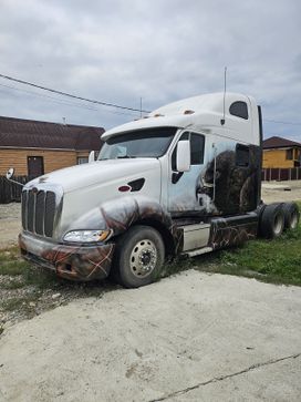   Peterbilt 387 2003 , 2550000 , 