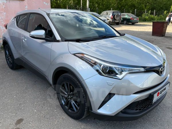 SUV   Toyota C-HR 2019 , 2200000 , 