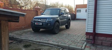  3  Mitsubishi Pajero 2008 , 2100000 , 