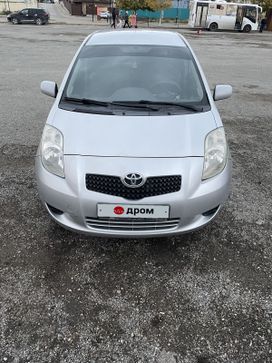  3  Toyota Yaris 2006 , 650000 , 