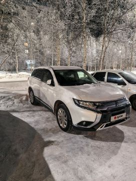SUV   Mitsubishi Outlander 2019 , 2244444 , 
