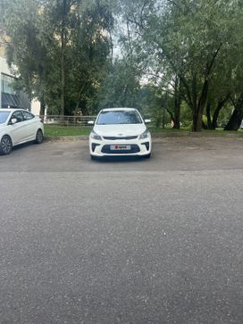  Kia Rio 2017 , 950000 , 