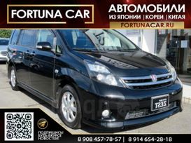    Toyota Isis 2012 , 810000 , 
