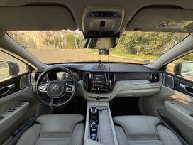 SUV   Volvo XC60 2020 , 3999000 , 