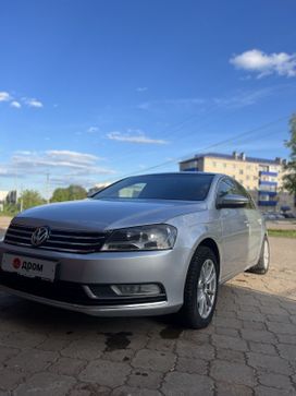  Volkswagen Passat 2011 , 990000 , 