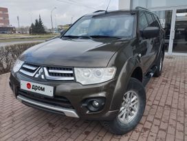 SUV   Mitsubishi Pajero Sport 2015 , 1800000 , 
