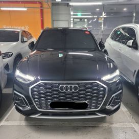 SUV   Audi Q5 Sportback 2021 , 4400000 , 