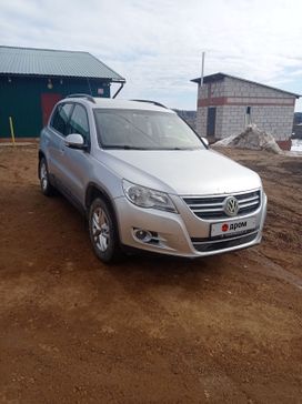 SUV   Volkswagen Tiguan 2011 , 1049000 , 