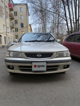  Nissan Sunny 2001 , 300000 , 