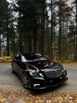  Mercedes-Benz E-Class 2010 , 1750000 , -
