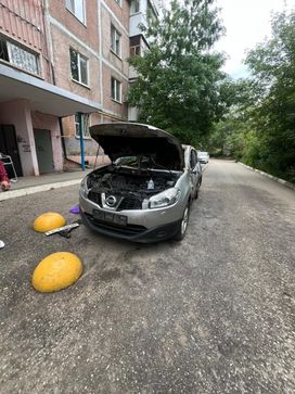 SUV   Nissan Qashqai 2013 , 249999 , 