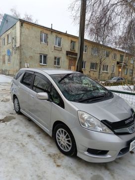  Honda Fit Shuttle 2012 , 1300000 , 