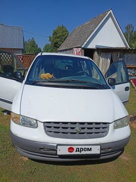    Chrysler Voyager 2000 , 230000 , 