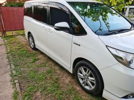    Toyota Noah 2015 , 2100000 , 
