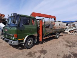  Hino 700 1989 , 3000000 , 