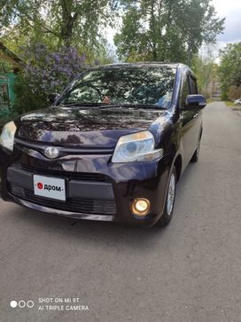    Toyota Sienta 2013 , 1050000 , 