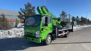  Isuzu Elf, 2025