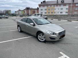  Volvo S60 2012 , 850000 , 