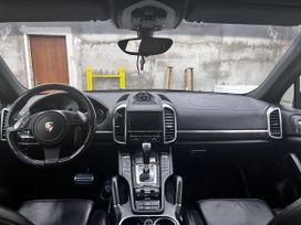 SUV   Porsche Cayenne 2012 , 3200000 , 