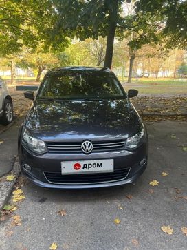  Volkswagen Polo 2015 , 900000 , 