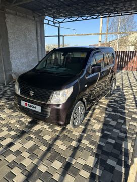  Suzuki Wagon R 2015 , 800000 , --