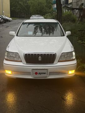  Toyota Crown Majesta 2001 , 1100000 , -